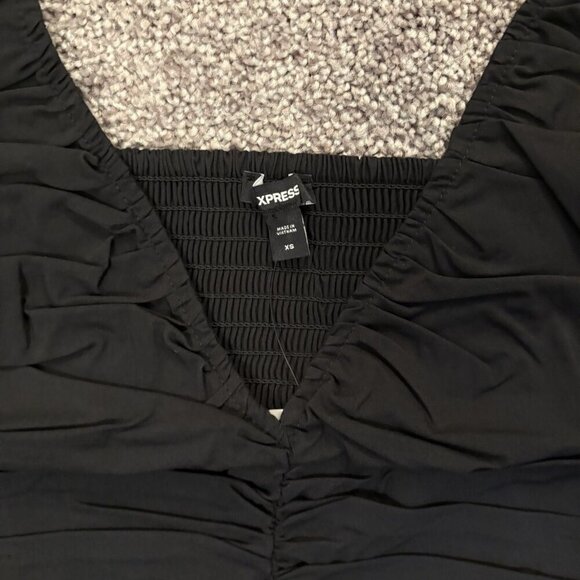 Express Women's V-Neck Pleated Peplum Top Size XS Black 3/4 Puff Sleeves NWT $74 - Picture 13 of 16